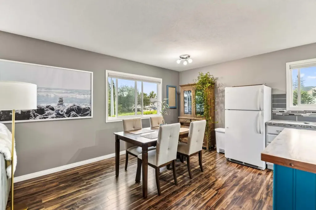 12 Opal Close Lacombe AB T4L1P9