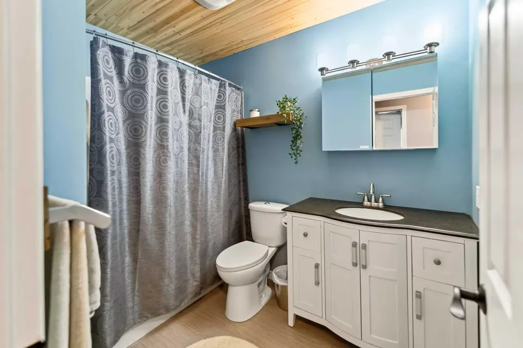 12 Opal Close Lacombe AB T4L1P9