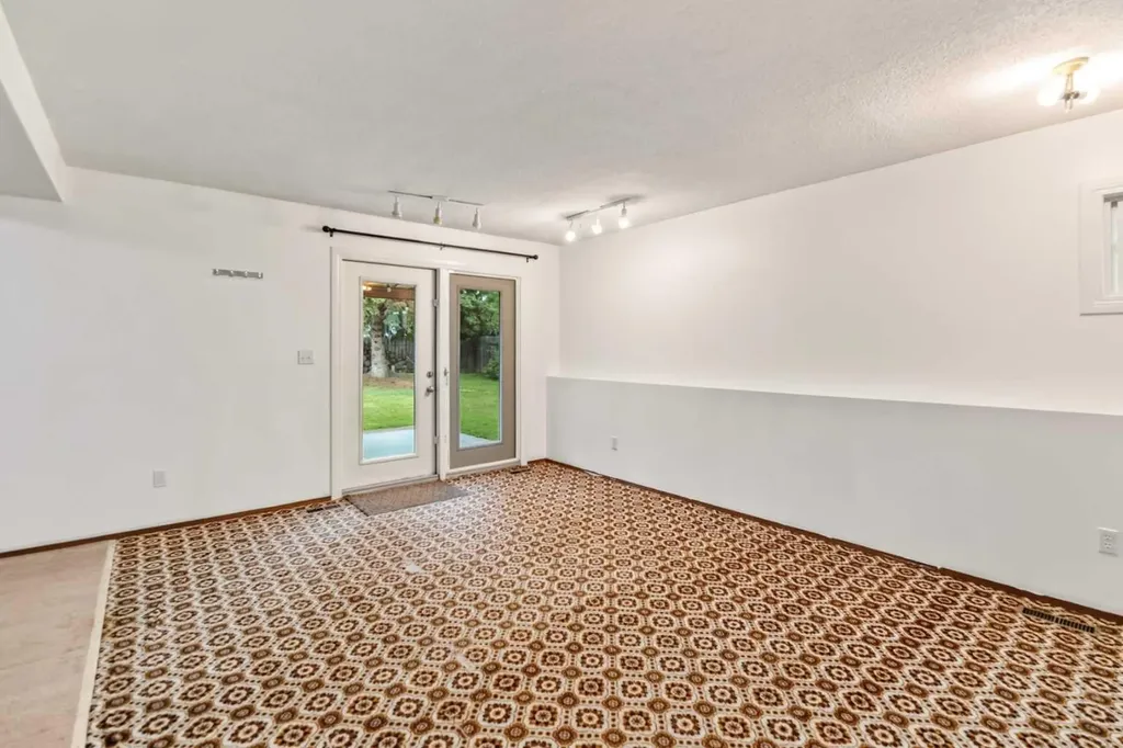 12 Opal Close Lacombe AB T4L1P9