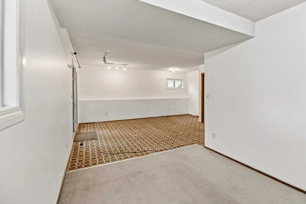 12 Opal Close Lacombe AB T4L1P9