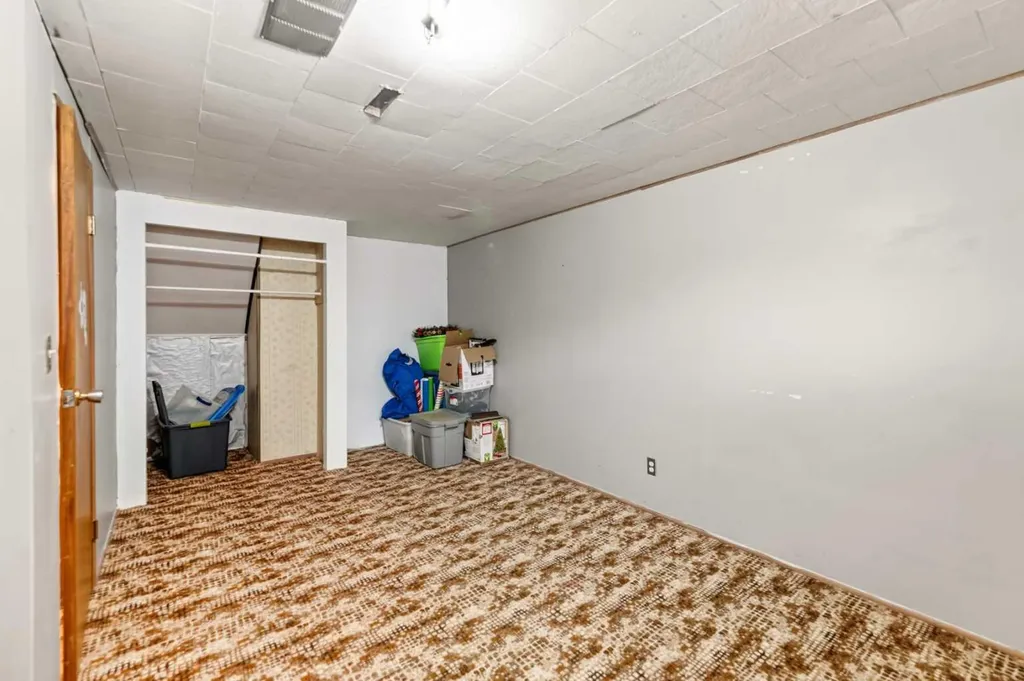 12 Opal Close Lacombe AB T4L1P9