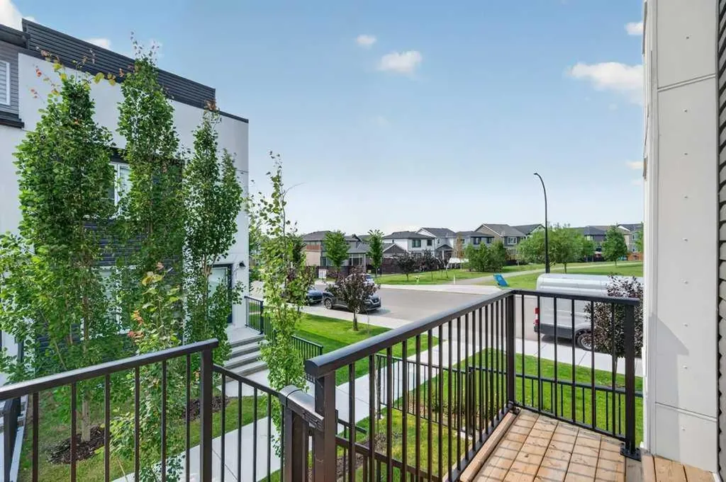 474 Seton Circle SE Calgary AB T3M 3P6