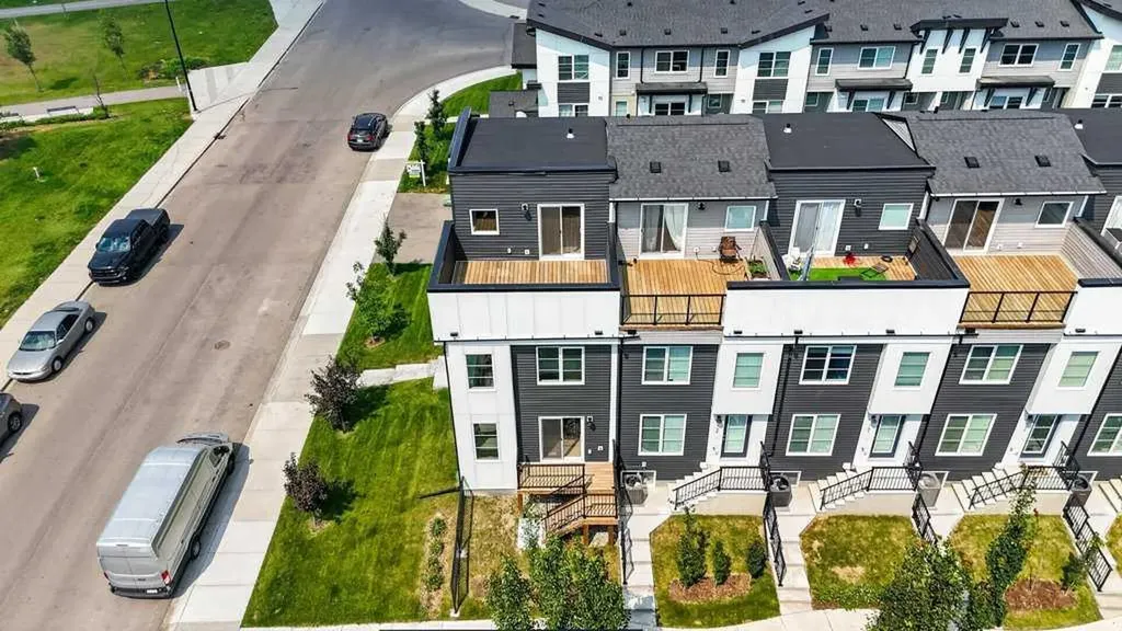 474 Seton Circle SE Calgary AB T3M 3P6