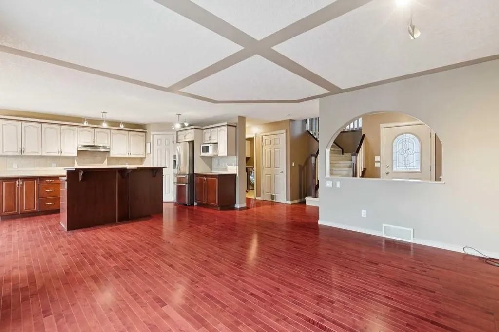 763 Cimarron Close Okotoks AB T1S 1X3