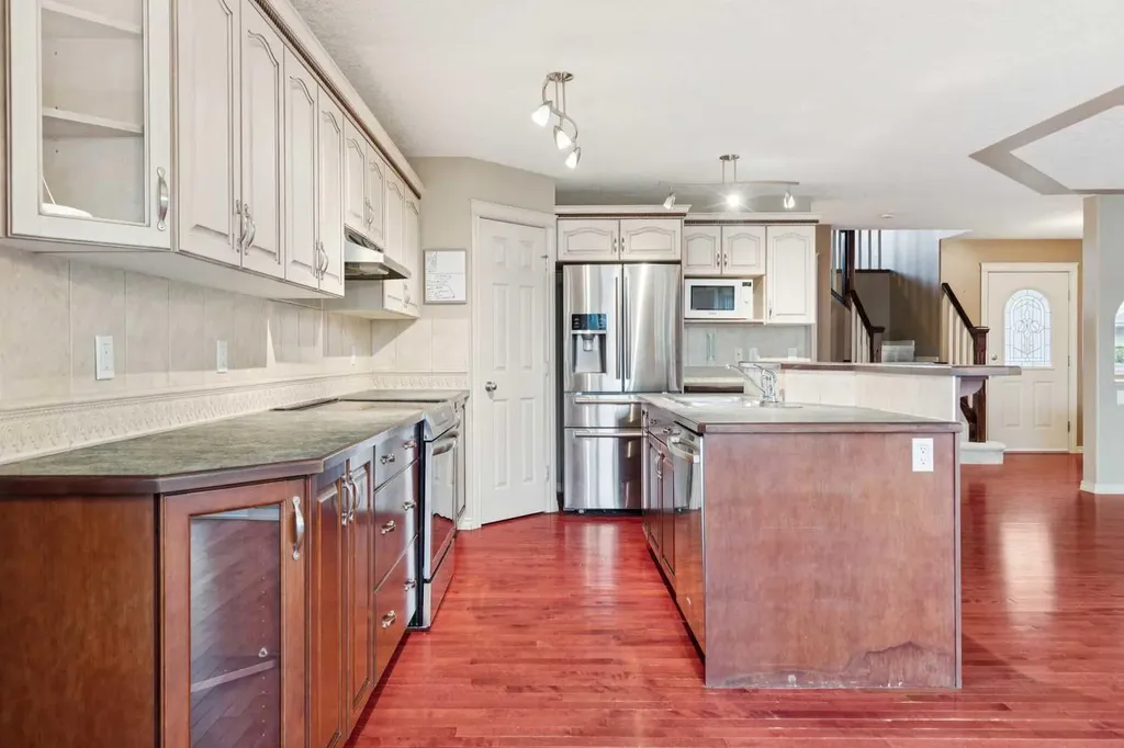 763 Cimarron Close Okotoks AB T1S 1X3