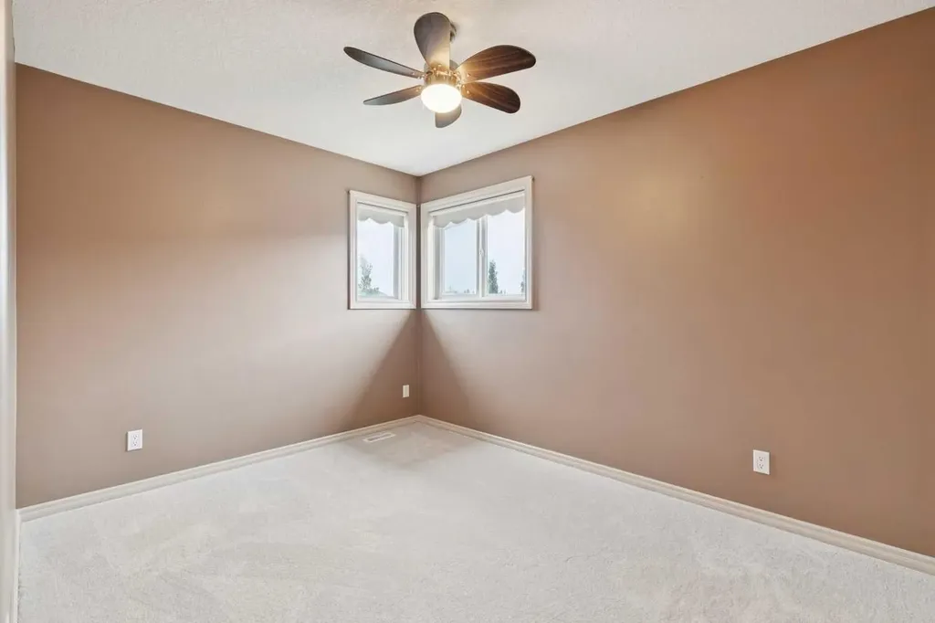 763 Cimarron Close Okotoks AB T1S 1X3