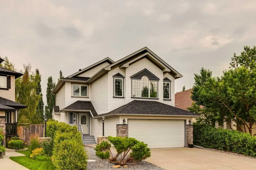763 Cimarron Close Okotoks AB T1S 1X3