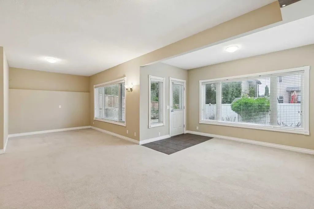 763 Cimarron Close Okotoks AB T1S 1X3