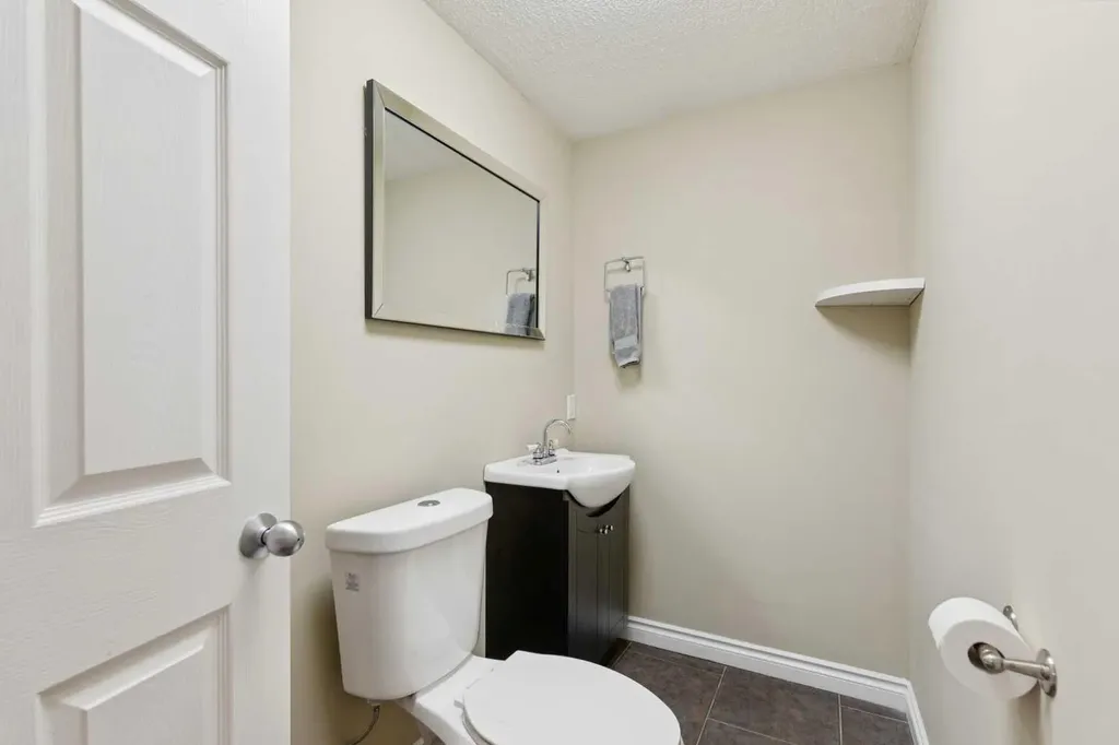 763 Cimarron Close Okotoks AB T1S 1X3