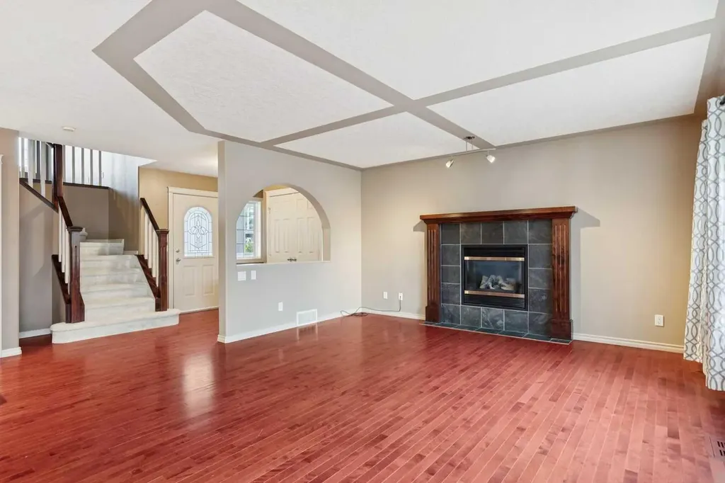 763 Cimarron Close Okotoks AB T1S 1X3