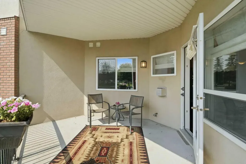 48 Inverness Gate SE Calgary AB T2Z 4N1