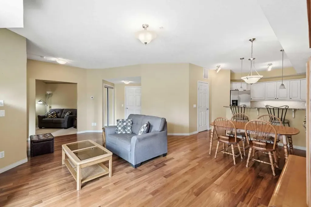 48 Inverness Gate SE Calgary AB T2Z 4N1