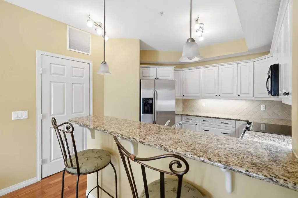 48 Inverness Gate SE Calgary AB T2Z 4N1