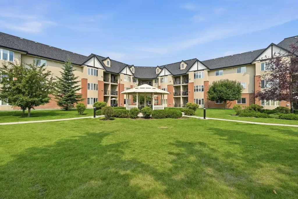 48 Inverness Gate SE Calgary AB T2Z 4N1
