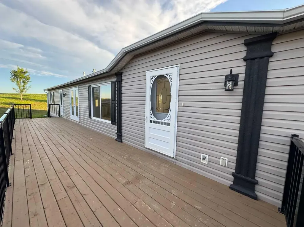 18 Mckay Place Blackfalds AB T4M 0X5