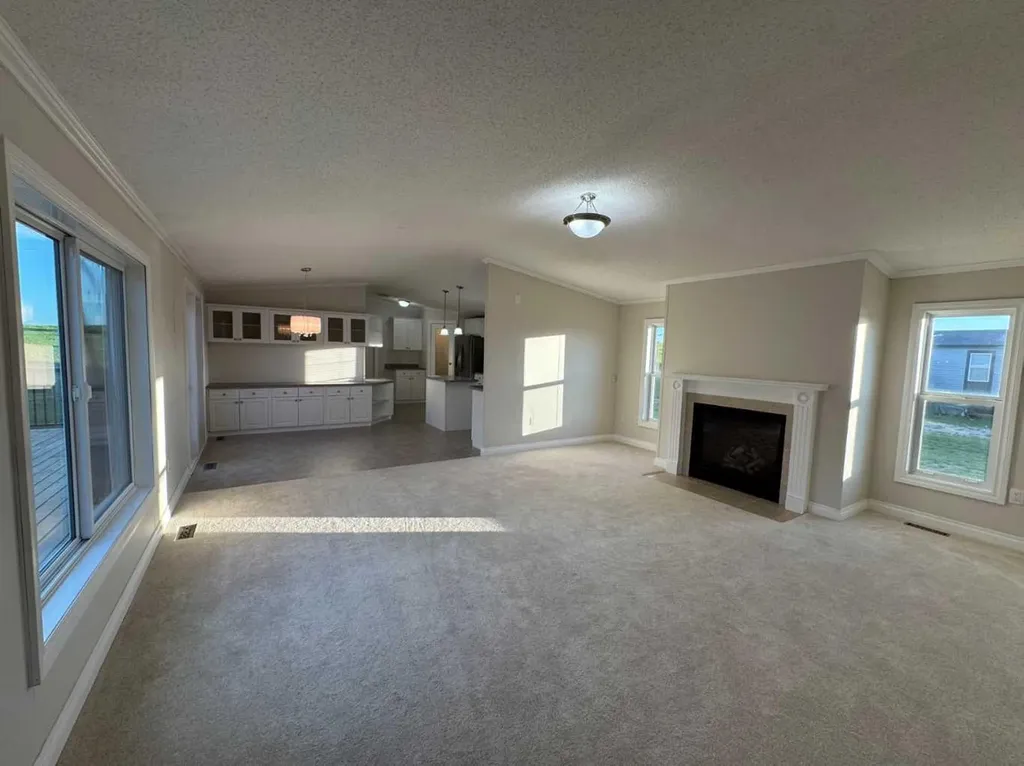 18 Mckay Place Blackfalds AB T4M 0X5