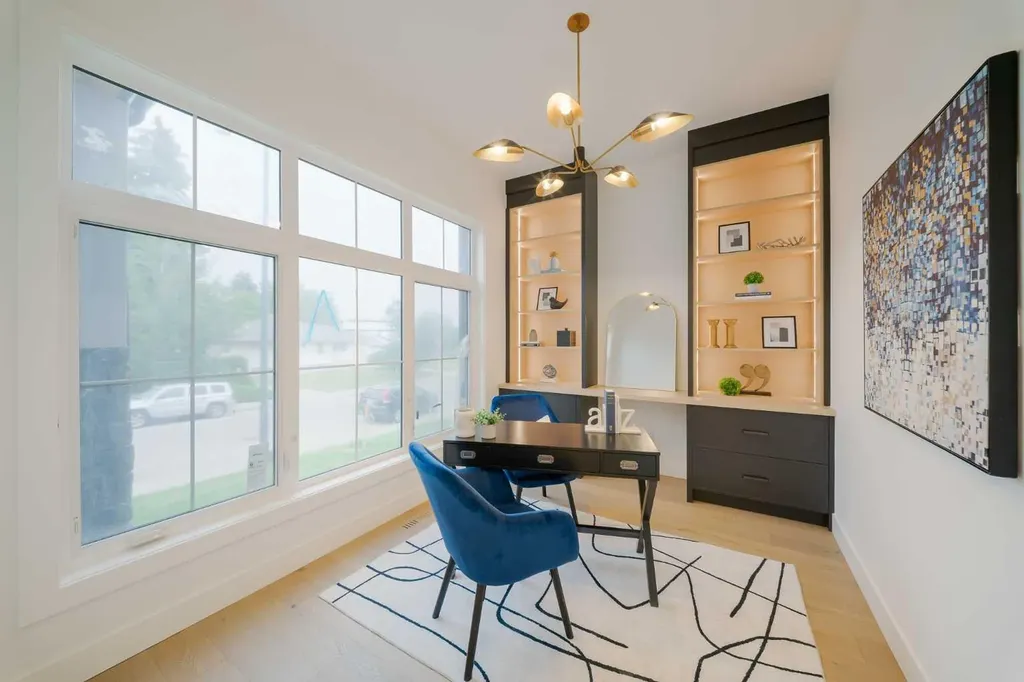 2207 Victoria Crescent NW Calgary AB T2M 4E4