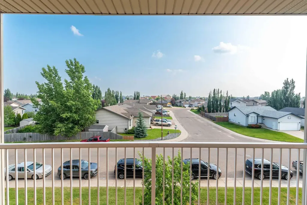 6802 42 Street Lloydminster AB T9V 2H5