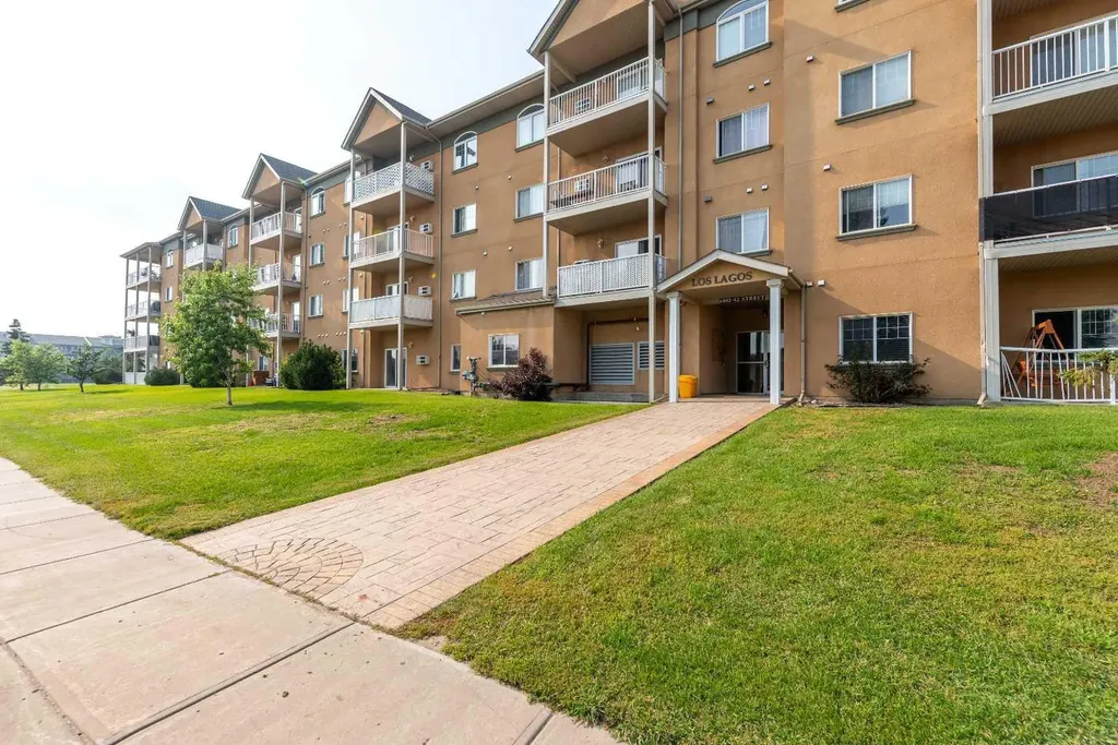 6802 42 Street Lloydminster AB T9V 2H5