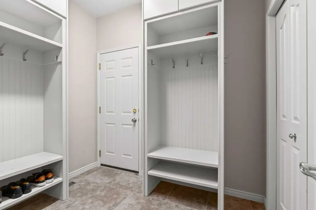 58 Mt Gibraltar Place SE Calgary AB T2Z 3C7