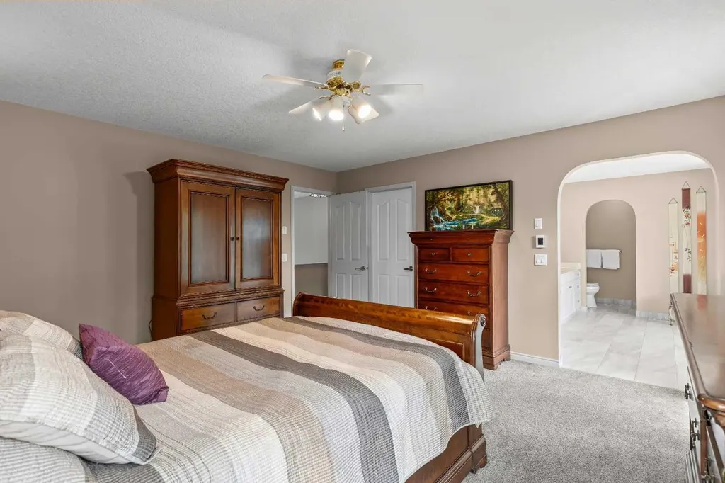 58 Mt Gibraltar Place SE Calgary AB T2Z 3C7