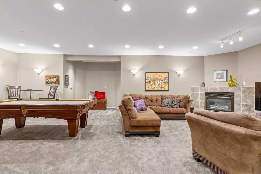 58 Mt Gibraltar Place SE Calgary AB T2Z 3C7
