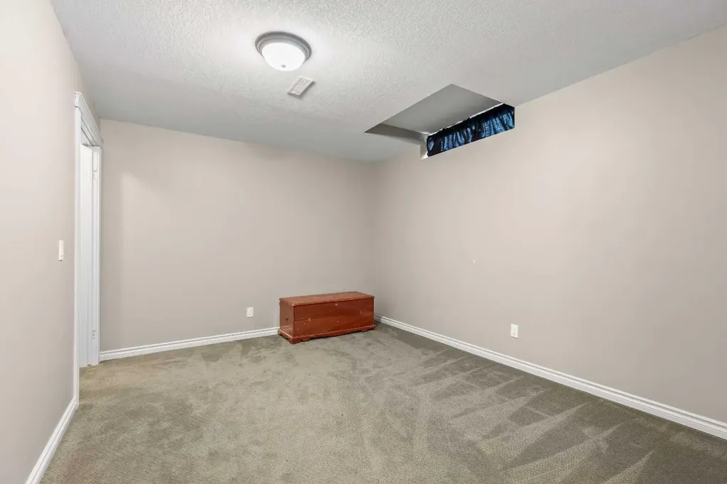 58 Mt Gibraltar Place SE Calgary AB T2Z 3C7