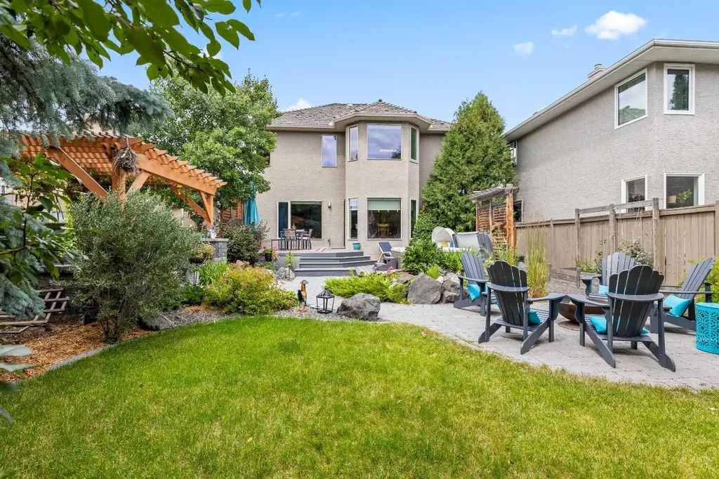 58 Mt Gibraltar Place SE Calgary AB T2Z 3C7