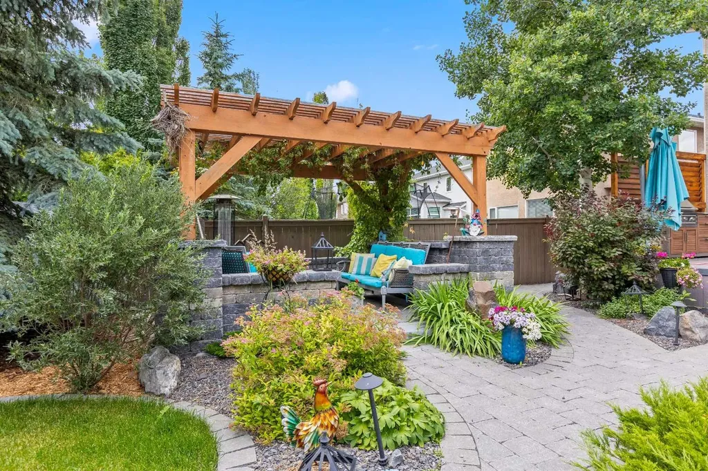 58 Mt Gibraltar Place SE Calgary AB T2Z 3C7
