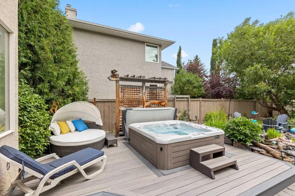 58 Mt Gibraltar Place SE Calgary AB T2Z 3C7