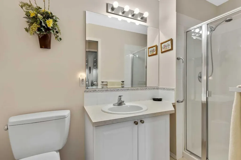 2850 51 Street SW Calgary AB T3E6S7