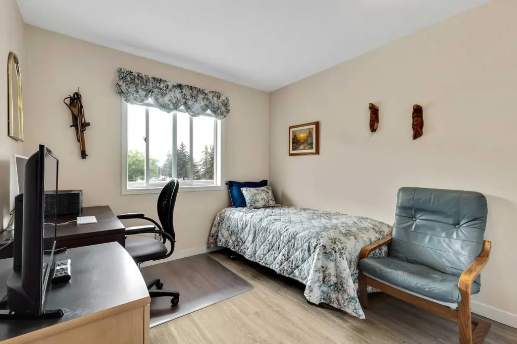 2850 51 Street SW Calgary AB T3E6S7