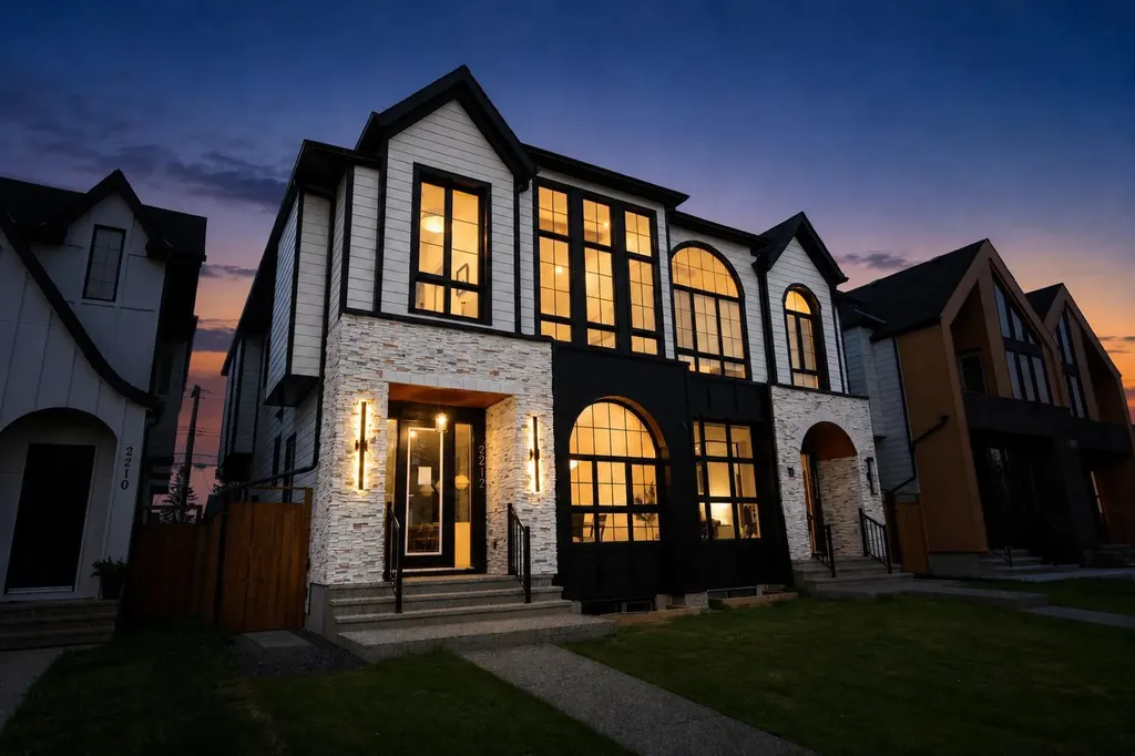 2212 35 Street SW Calgary AB T3E 2X8