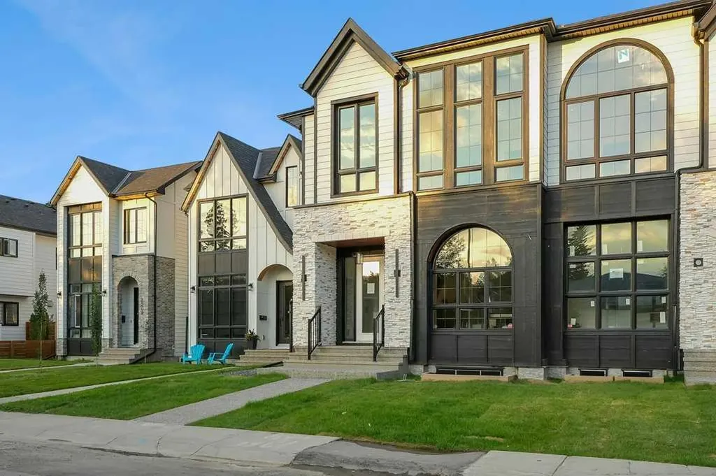 2212 35 Street SW Calgary AB T3E 2X8