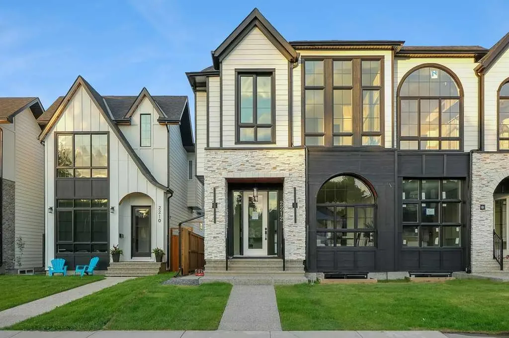 2212 35 Street SW Calgary AB T3E 2X8
