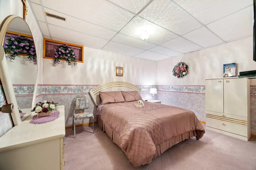 5703 35 Street Lloydminster AB T9V 1W9