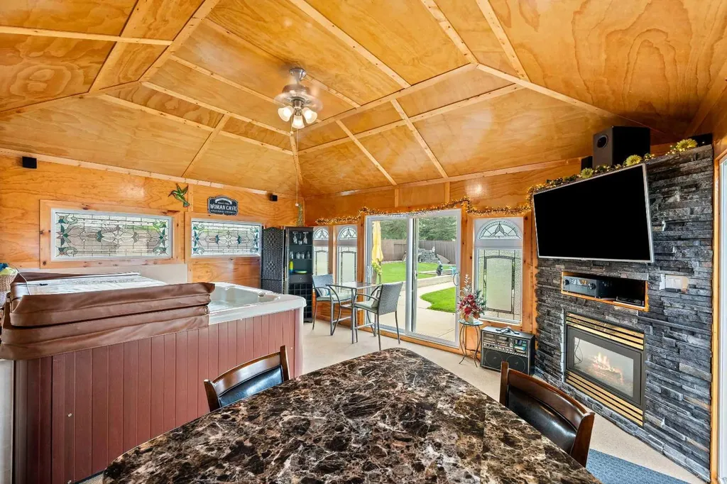 5703 35 Street Lloydminster AB T9V 1W9