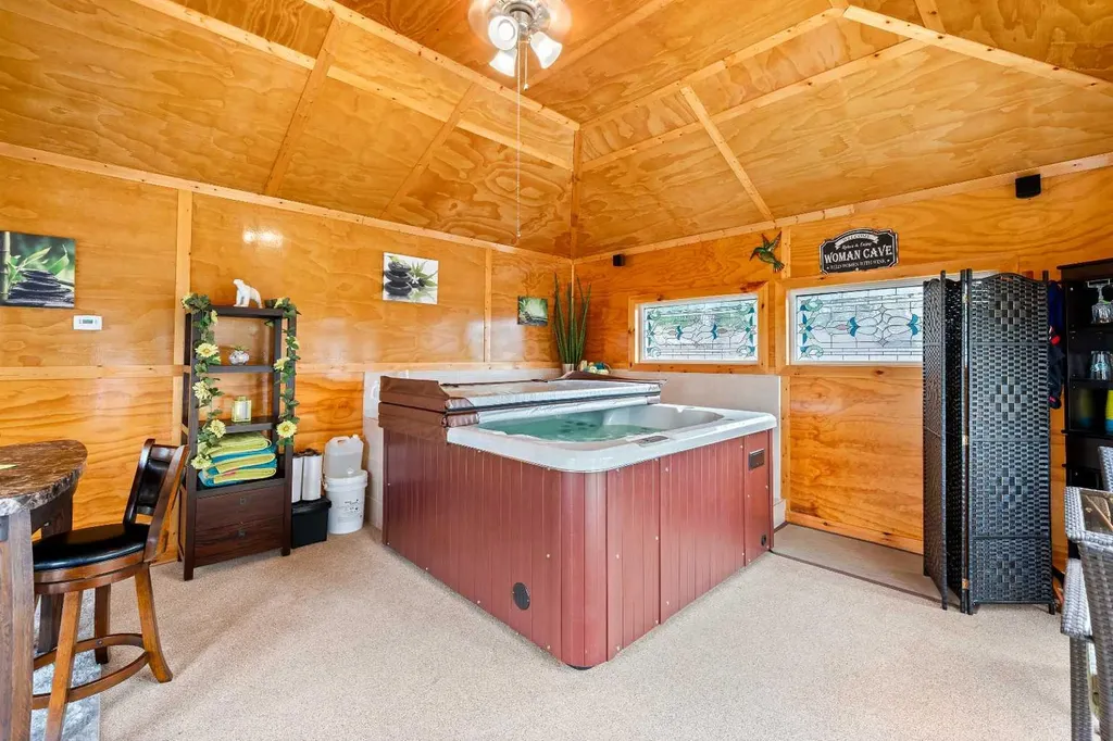5703 35 Street Lloydminster AB T9V 1W9