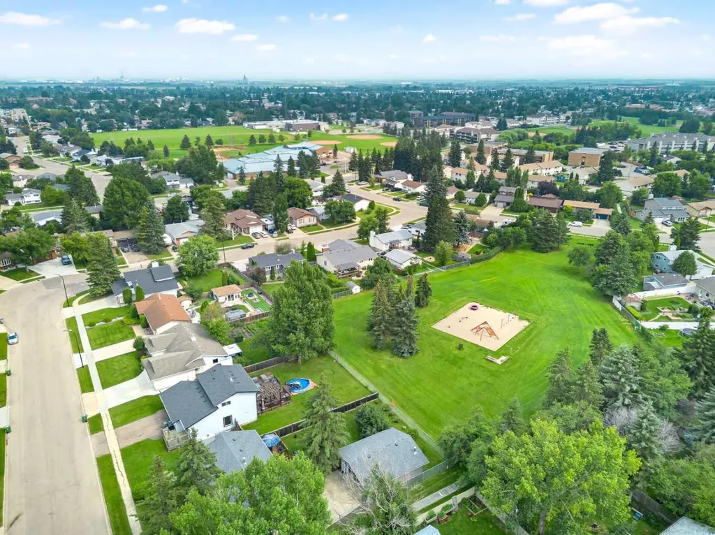 5703 35 Street Lloydminster AB T9V 1W9
