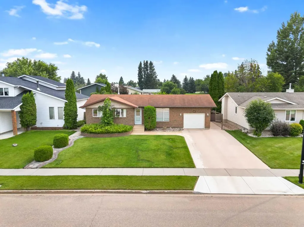 5703 35 Street Lloydminster AB T9V 1W9