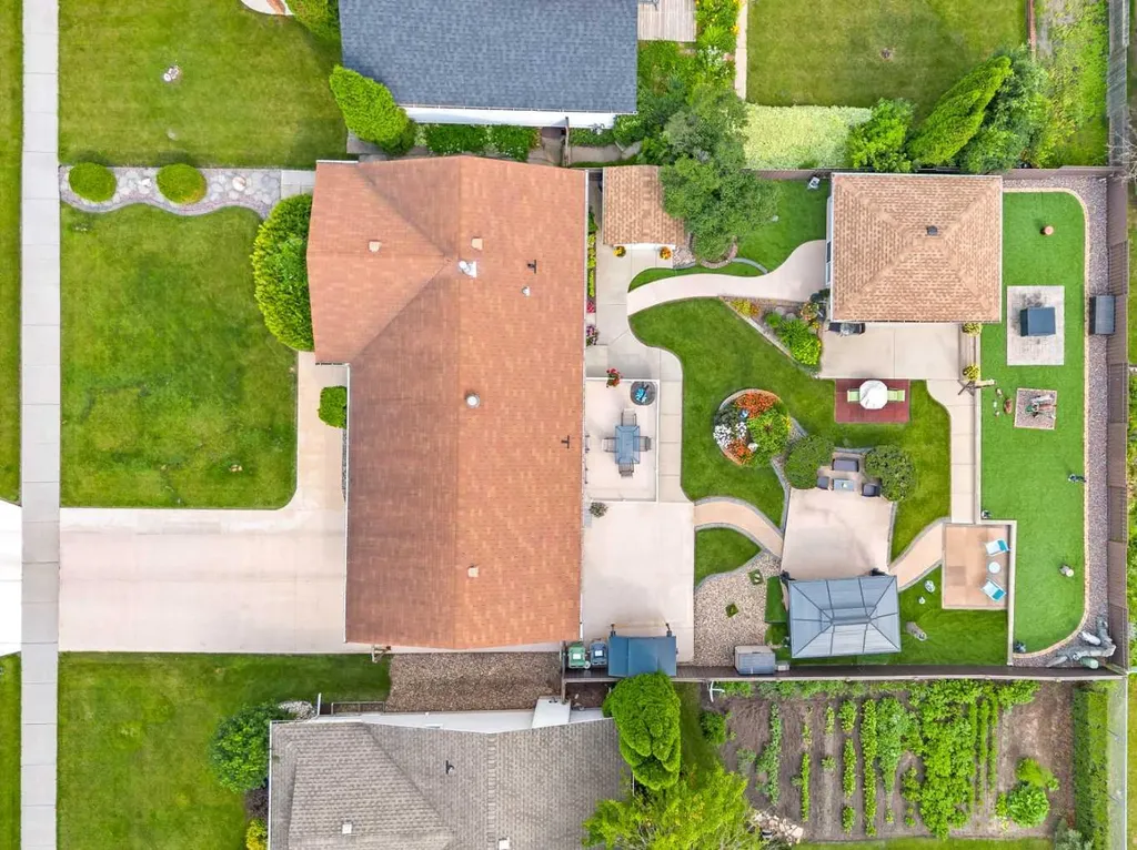5703 35 Street Lloydminster AB T9V 1W9