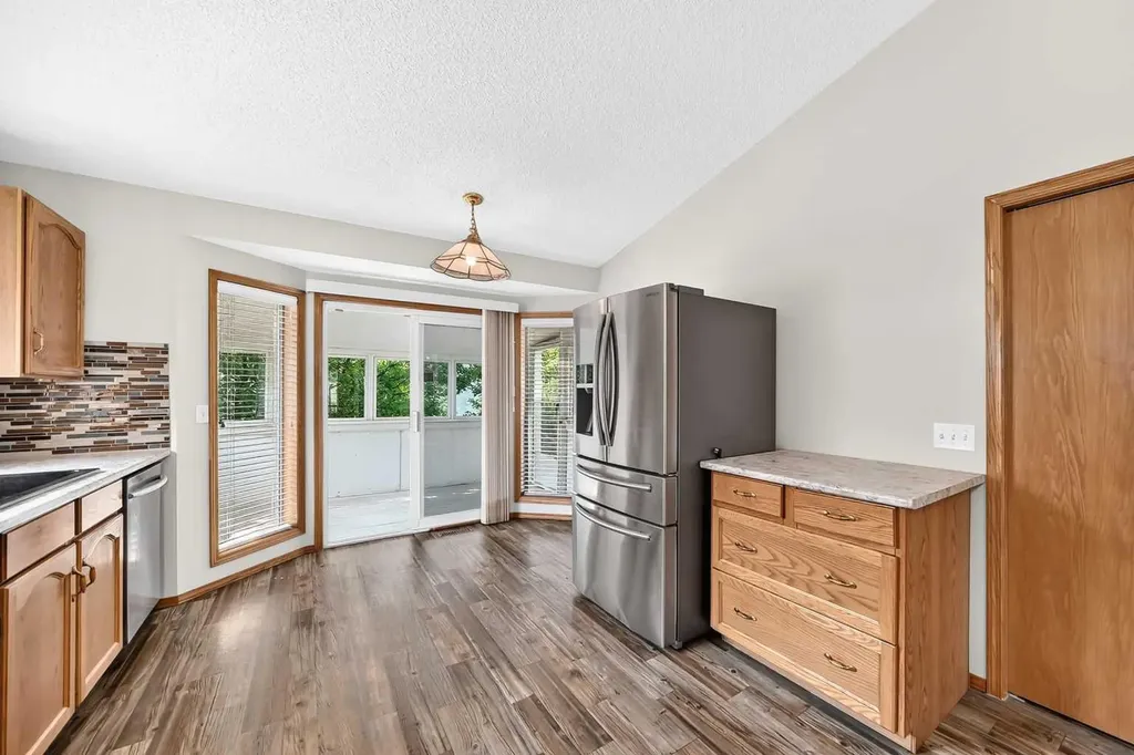 108 Woodside Close NW Airdrie AB T4B 2C7