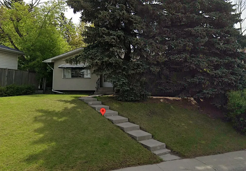 23 Fielding Drive SE Calgary AB T2H 1H1