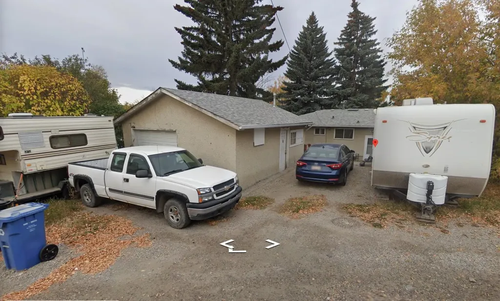 23 Fielding Drive SE Calgary AB T2H 1H1