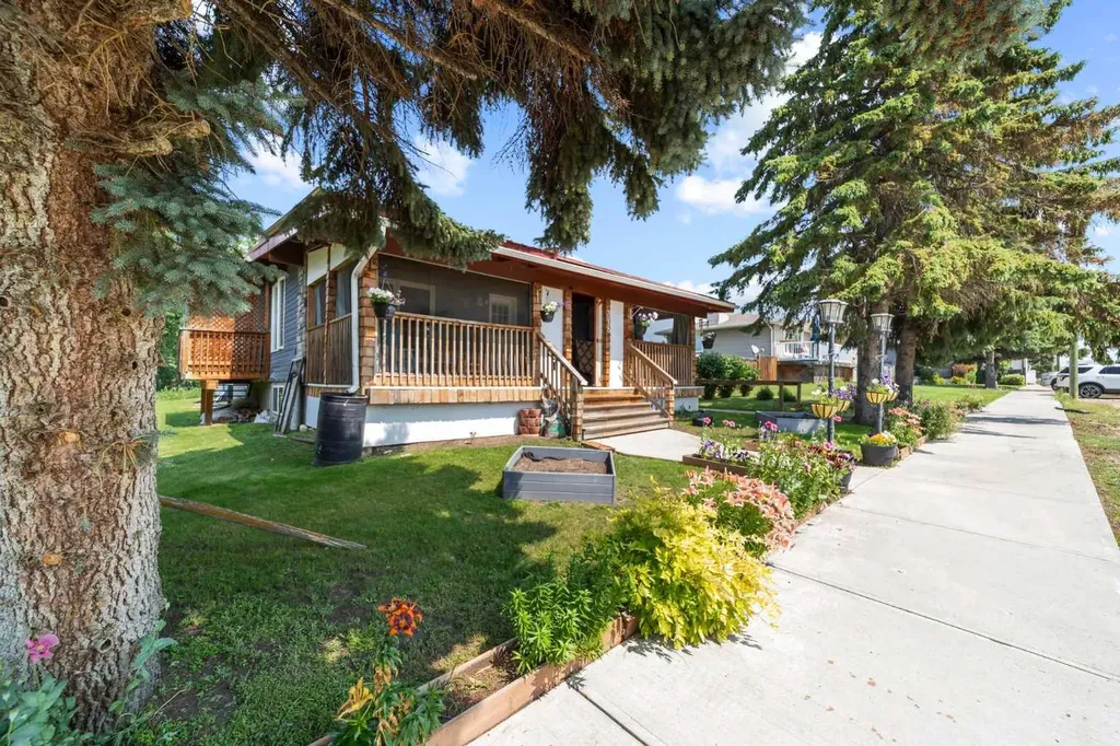 318 Main Street Ferintosh AB T0B1M0