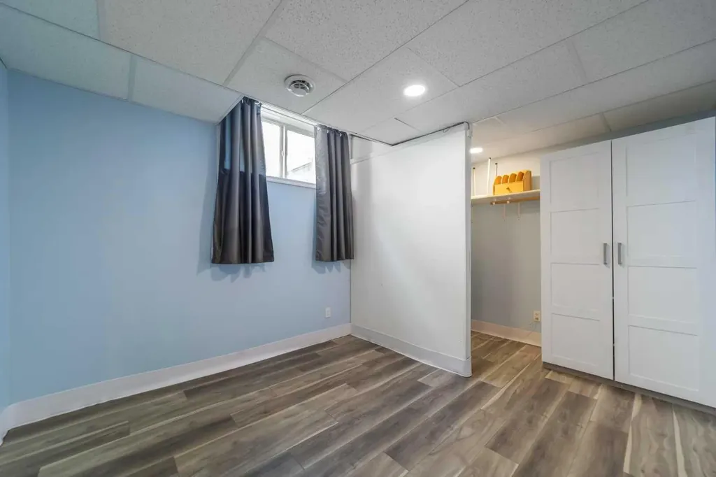 318 Main Street Ferintosh AB T0B1M0