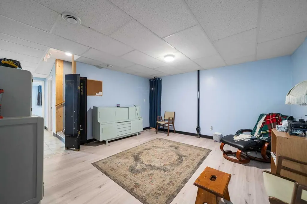318 Main Street Ferintosh AB T0B1M0