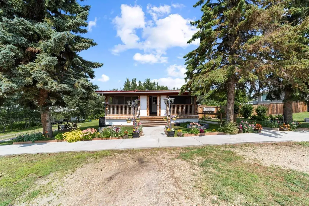 318 Main Street Ferintosh AB T0B1M0