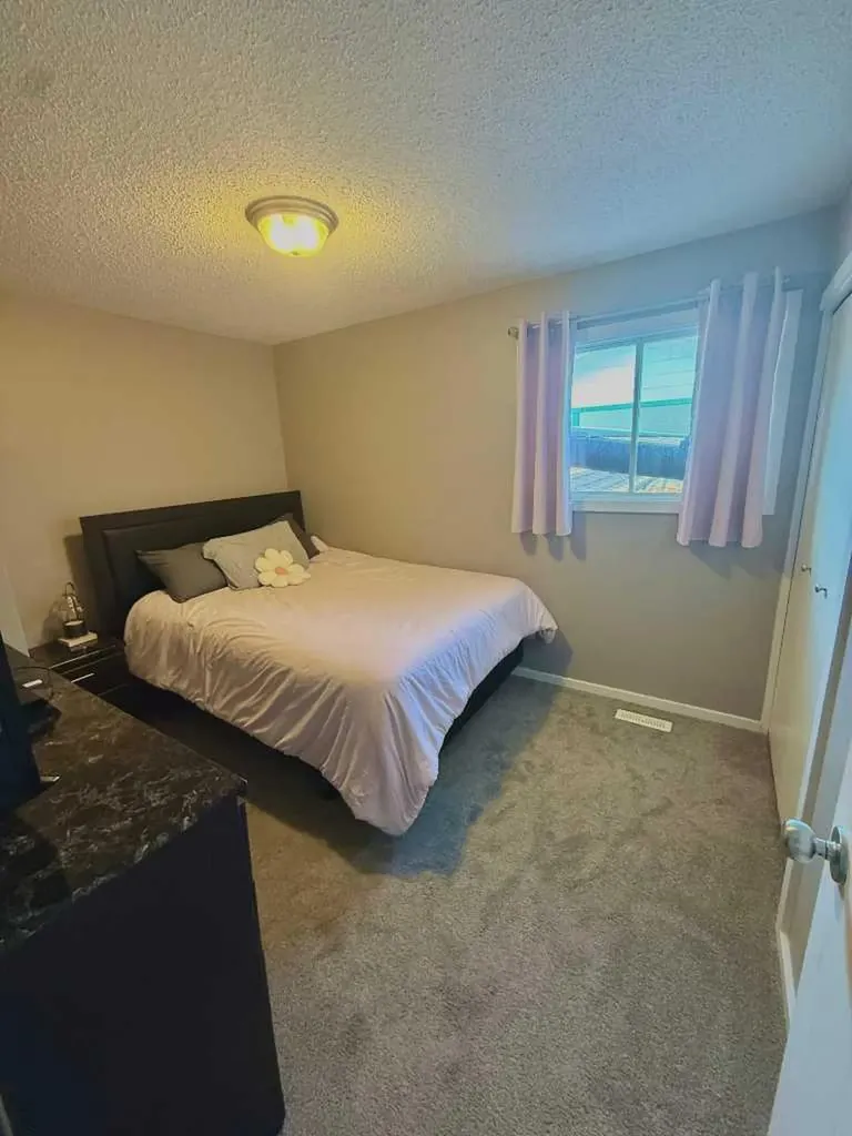165 Hansen Drive Hinton AB T7V 1J2