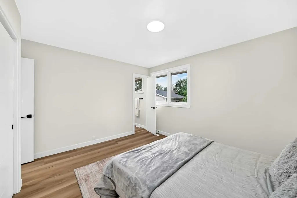 545 Madeira Drive NE Calgary AB T2A 4M7